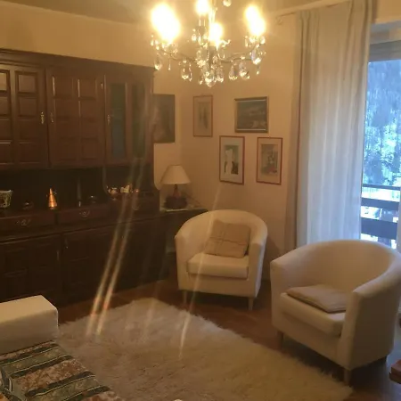 Condominio ”la Pineta” 프라젤라토